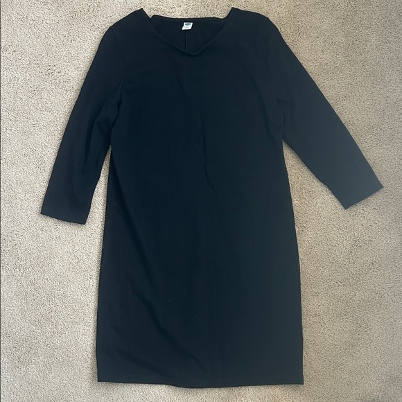 Old Navy Dresses & Skirts - Old Navy Women’s basic black long sleeve Jersey Dress, M
